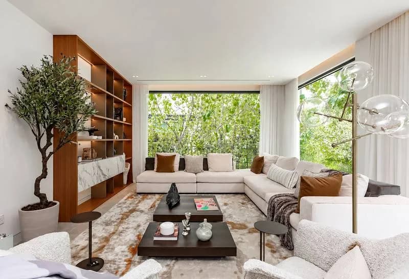 Renovated, furnished villa with private garden outlook, photo 3