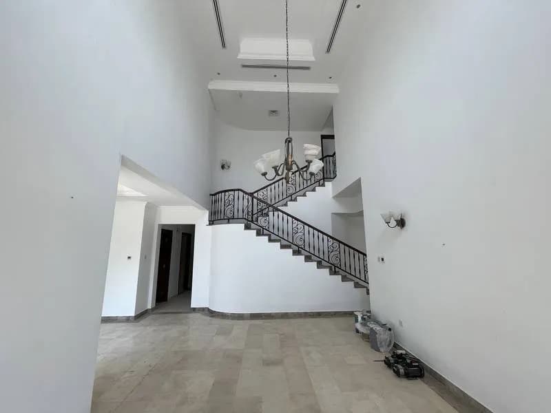 Lakefront villa renovation opportunity, photo 6