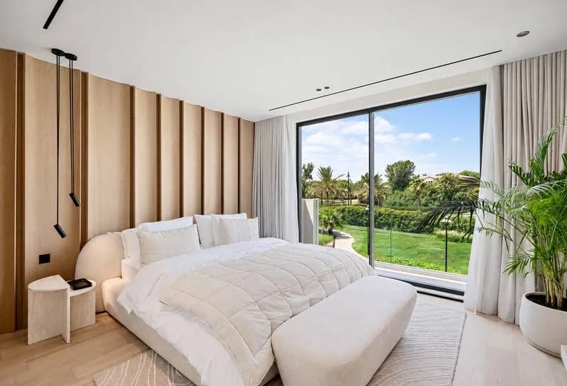 Renovated Balearic-style villa with park and skyline views, photo 7